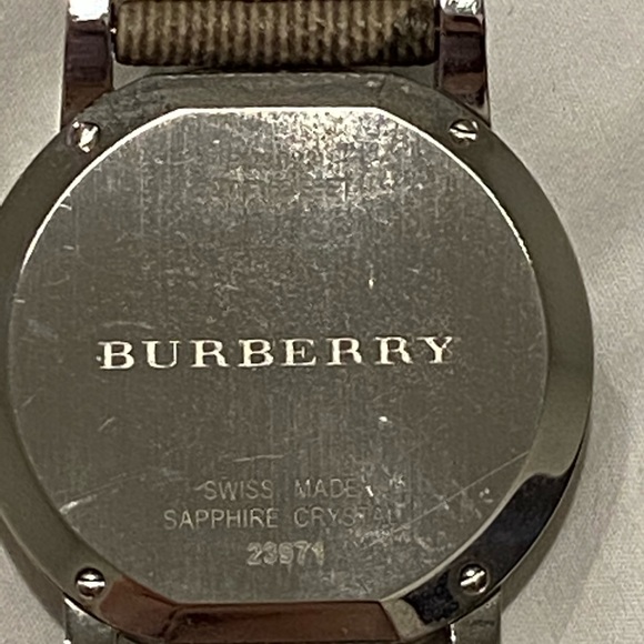 Women’s Burberry Watch - Picture 4 of 14